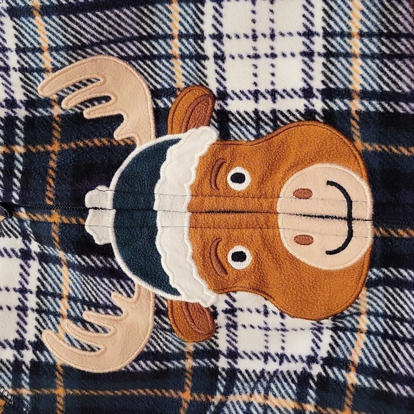 Plaid fleece footed sleeper/footie with Moose detail - Picture 3 of 4